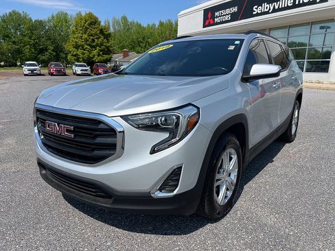 Used 2019 GMC Terrain SLE w/ Driver Convenience Package AWD/4WD image 1
