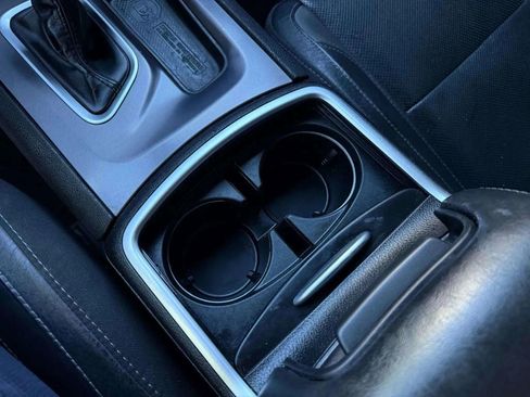 Used 2020 Dodge Charger SXT w/ Leather Interior Group image 28