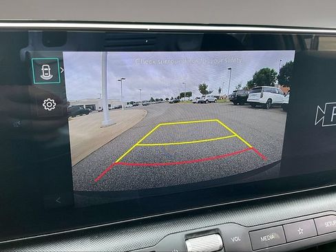 Used 2025 Kia K4 FWD image 23