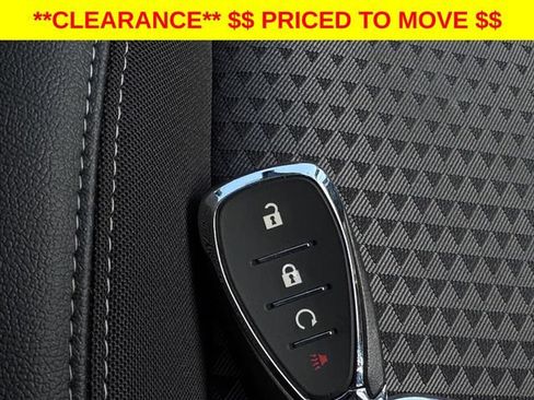 Used 2025 Chevrolet Trax LT FWD image 28
