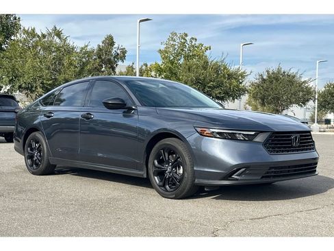 Used 2025 Honda Accord SE image 8