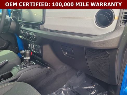 Certified 2025 Jeep Wrangler Sport AWD/4WD image 17