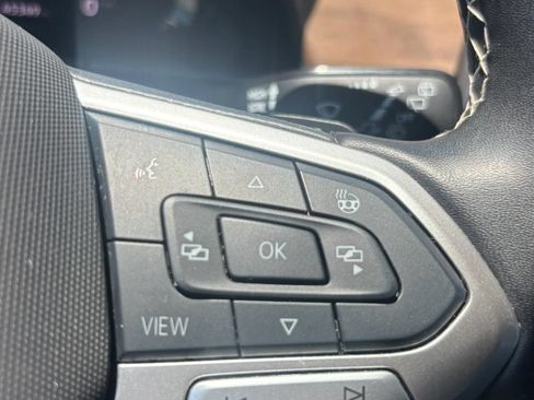 Used 2025 Volkswagen Atlas SE AWD/4WD image 9