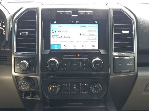 Used 2018 Ford F150 XLT w/ Equipment Group 302A Luxury AWD/4WD image 15