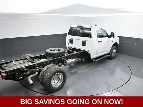 New 2026 RAM 3500 Tradesman w/ Chrome Appearance Group AWD/4WD image 38