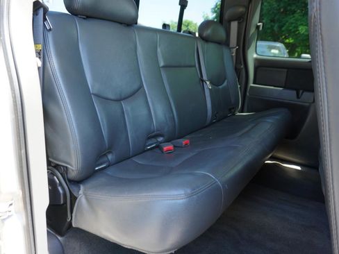 Used 2007 Chevrolet Silverado 2500 LT w/ Onstar Plus Package AWD/4WD image 19