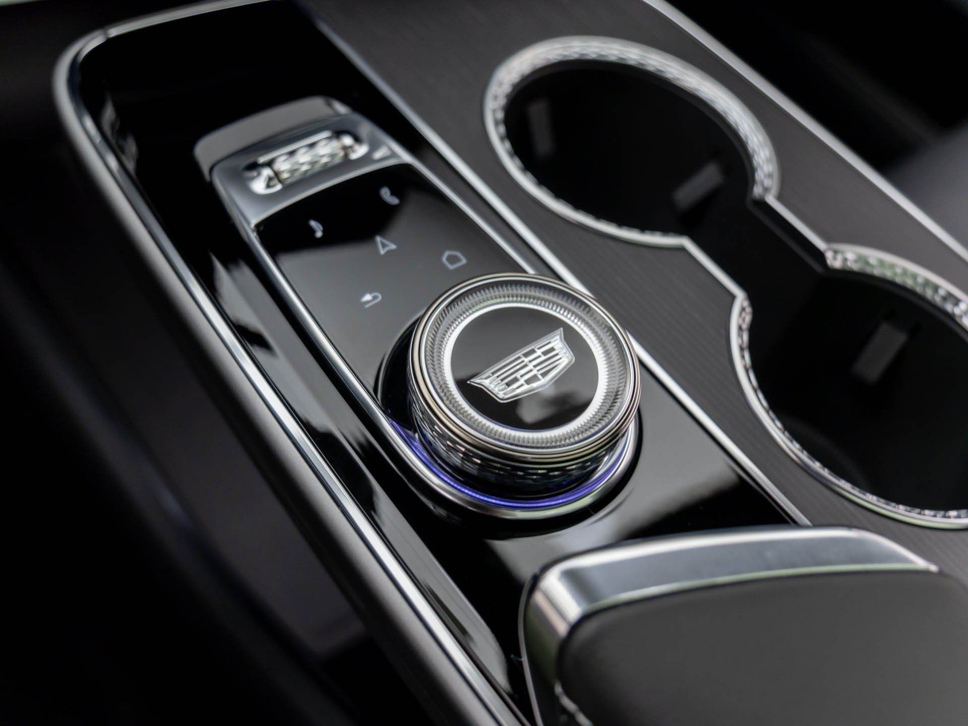 Certified 2025 Cadillac Lyriq Sport AWD/4WD image 30