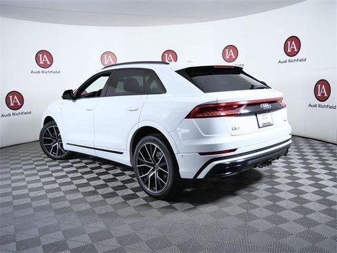 Used 2021 Audi Q8 Premium Plus w/ Premium Plus Package image 6
