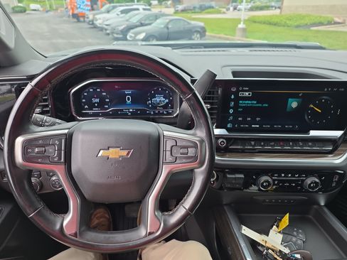 Used 2024 Chevrolet Silverado 3500 LT w/ Convenience Package AWD/4WD image 14