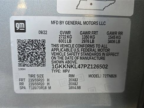 Used 2023 GMC Acadia SLE w/ Driver Convenience Package image 32