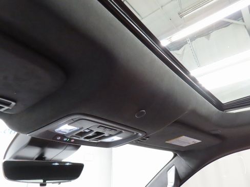 Used 2025 GMC Sierra 1500 Denali Ultimate image 29