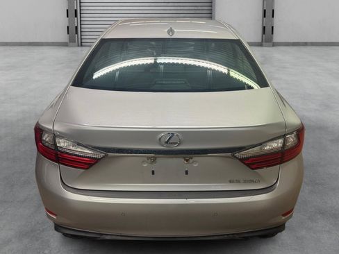 Used 2016 Lexus ES 350 w/ Premium Package w/Wood Trim FWD image 37