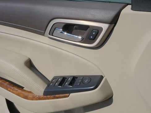 Used 2015 GMC Yukon XL Denali w/ Premium Package image 10