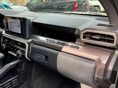 Certified 2025 Toyota Tacoma SR5 image 17