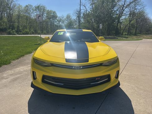 Used 2018 Chevrolet Camaro LT w/ RS Package image 2