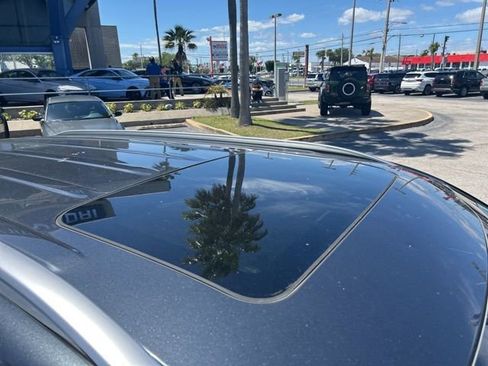 Used 2024 Kia Telluride S w/ S Sunroof Package image 4