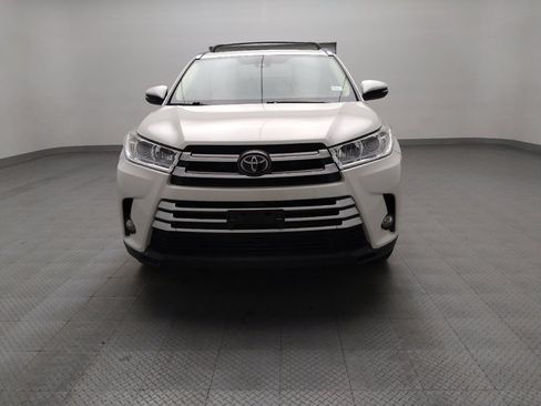 Used 2017 Toyota Highlander XLE image 15