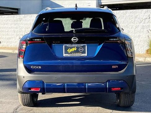 New 2026 Nissan Kicks SR image 3
