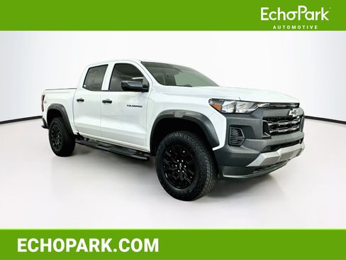 Used 2025 Chevrolet Colorado Trail Boss w/ LPO, Tailgate Decal Package AWD/4WD image 1