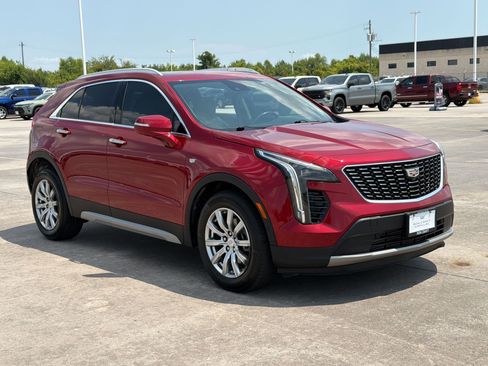 Used 2021 Cadillac XT4 Premium Luxury FWD image 7