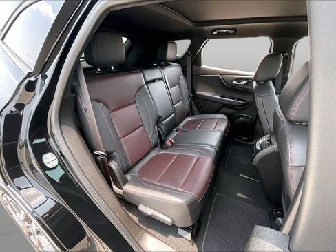 Used 2023 Chevrolet Blazer RS w/ Driver Confidence II Package FWD image 21