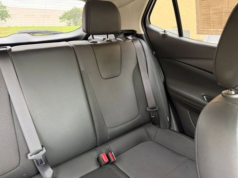Used 2025 Buick Encore GX Preferred FWD image 37