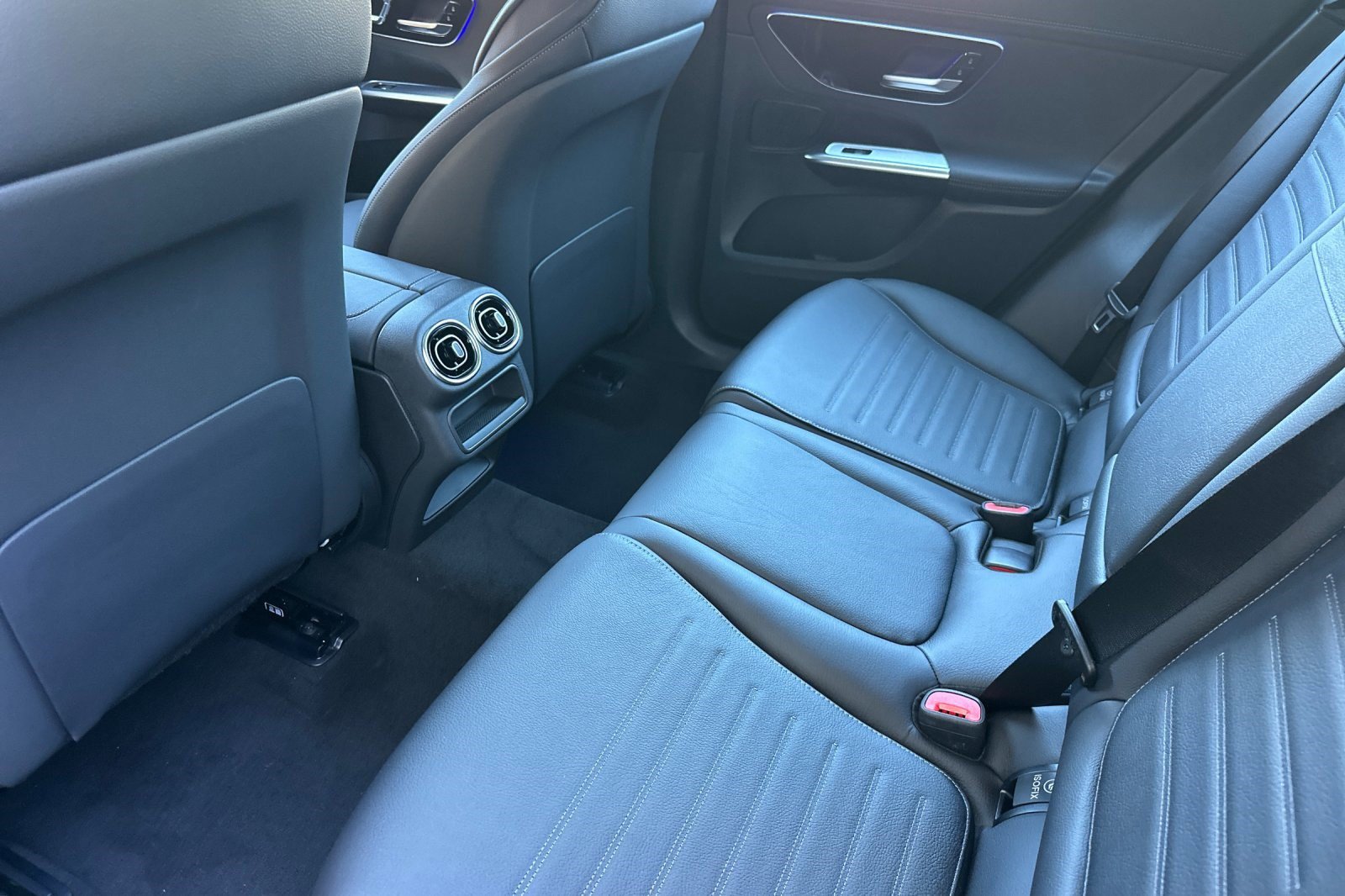 Certified 2025 Mercedes-Benz GLC 43 AMG 4MATIC image 21