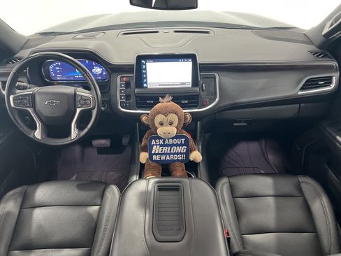 Used 2023 Chevrolet Suburban Z71 w/ Luxury Package image 19