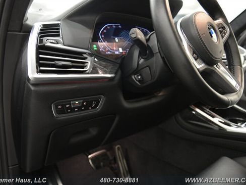 Used 2022 BMW X7 xDrive40i w/ M Sport Package image 32