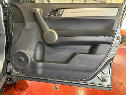 Used 2011 Honda CR-V EX image 30