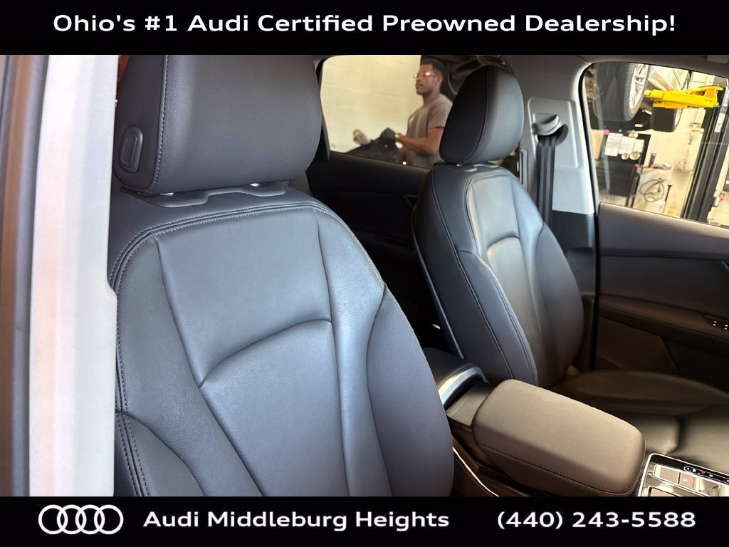 Used 2023 Audi Q7 2.0T Premium Plus w/ Premium Plus Package AWD/4WD image 30