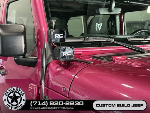 Used 2022 Jeep Wrangler Unlimited Sahara w/ Cold Weather Group AWD/4WD image 39