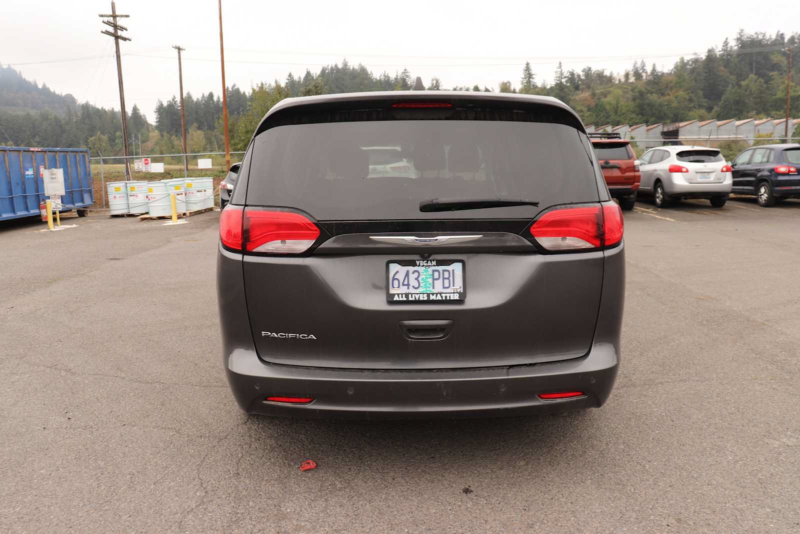 Used 2019 Chrysler Pacifica L FWD image 6