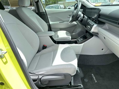 Used 2024 Hyundai Kona SEL w/ Convenience Package FWD image 27