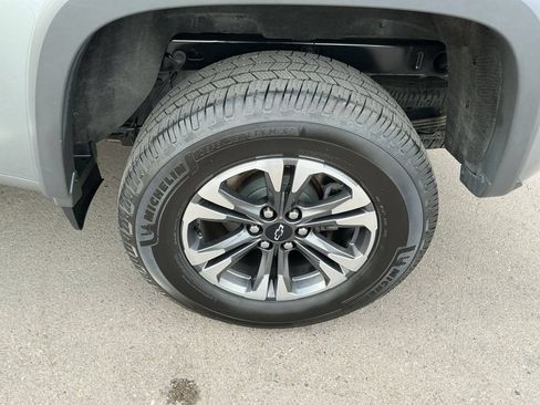 Used 2021 Chevrolet Colorado Z71 w/ Safety Package AWD/4WD image 26