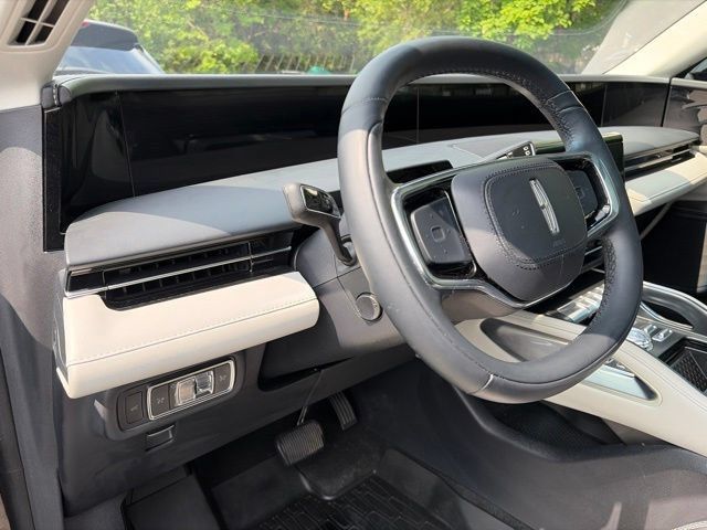Used 2024 Lincoln Nautilus Reserve w/ Equipment Group 202A AWD/4WD image 34