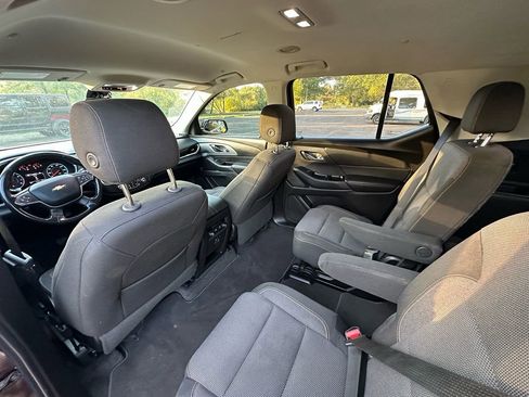 Used 2019 Chevrolet Traverse LT image 19