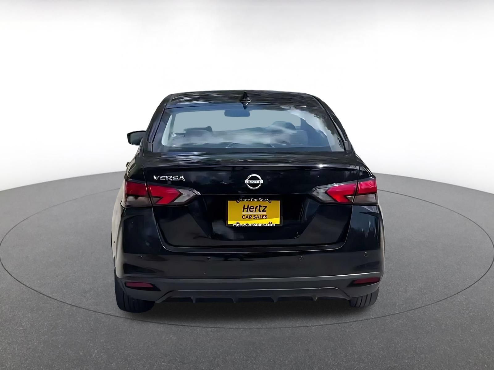 Used 2025 Nissan Versa SV FWD image 10