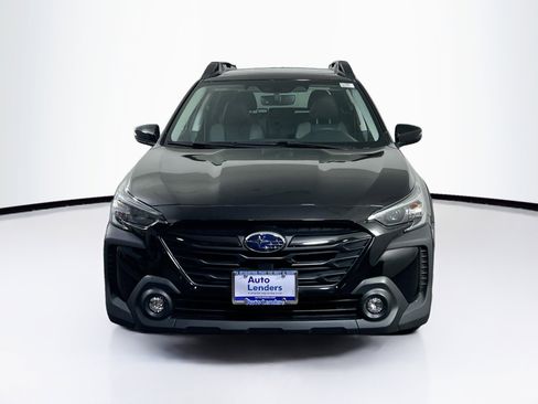Used 2023 Subaru Outback Onyx Edition AWD/4WD image 2