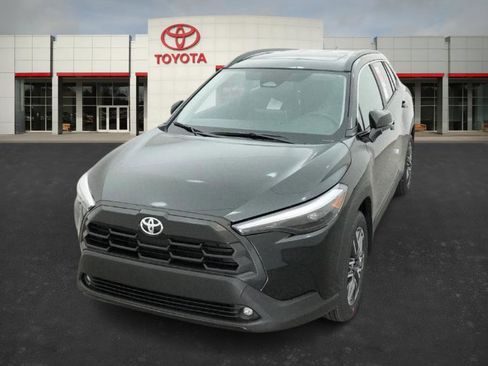 New 2026 Toyota Corolla Cross XLE image 5