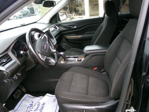 Used 2019 GMC Acadia SLE image 11