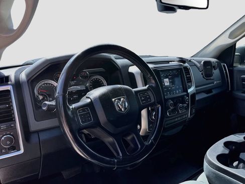 Used 2019 RAM 1500 Big Horn AWD/4WD image 9