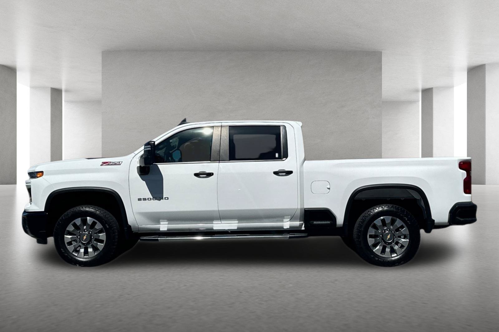 Used 2025 Chevrolet Silverado 2500 Custom w/ Z71 Off-Road Package AWD/4WD image 7
