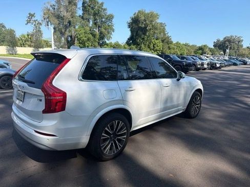 Used 2022 Volvo XC90 T5 Momentum w/ Advanced Package AWD/4WD image 9