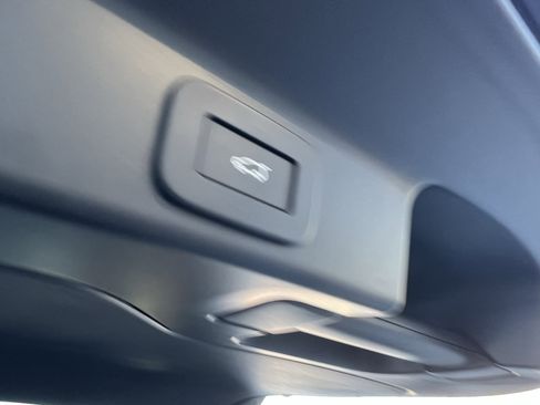 Certified 2025 Jaguar F-PACE R-Dynamic S image 38