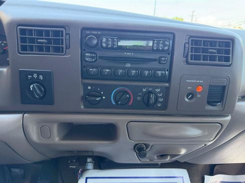 Used 2004 Ford F250 Lariat AWD/4WD image 13