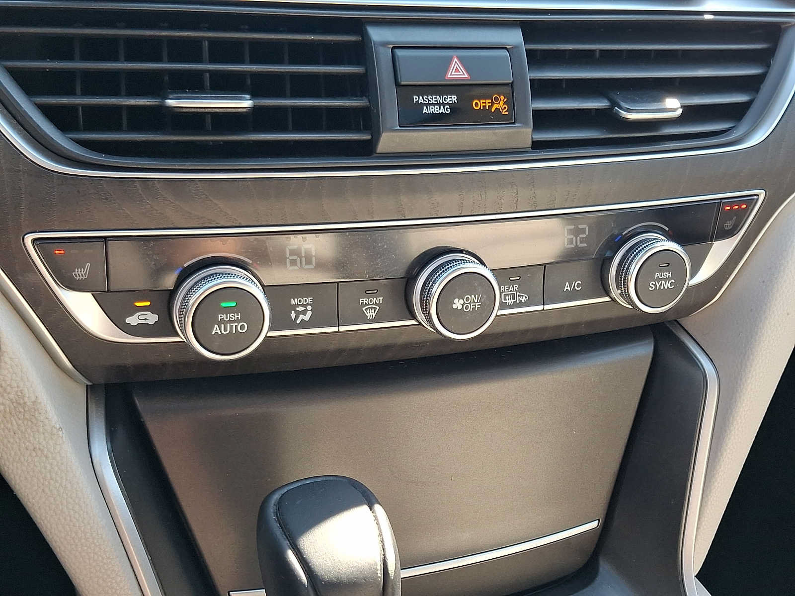 Used 2018 Honda Accord EX-L image 16