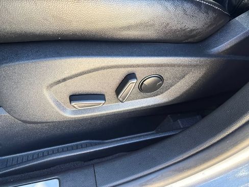 Used 2024 Ford Edge Titanium AWD/4WD image 23