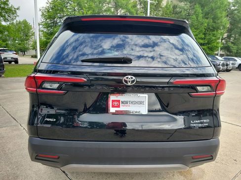 Used 2025 Toyota Grand Highlander AWD image 5