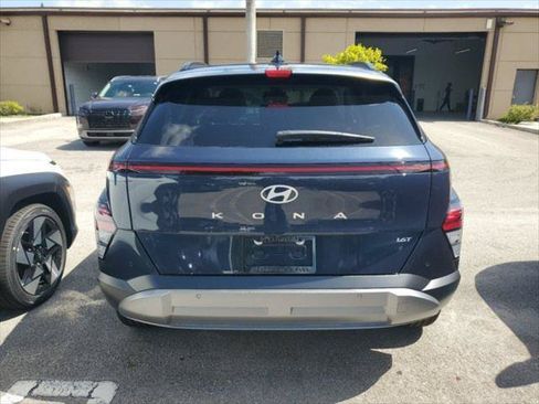 New 2024 Hyundai Kona Limited FWD image 4